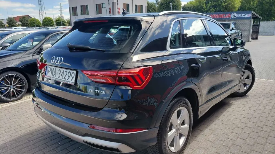 AUDI Q3 -