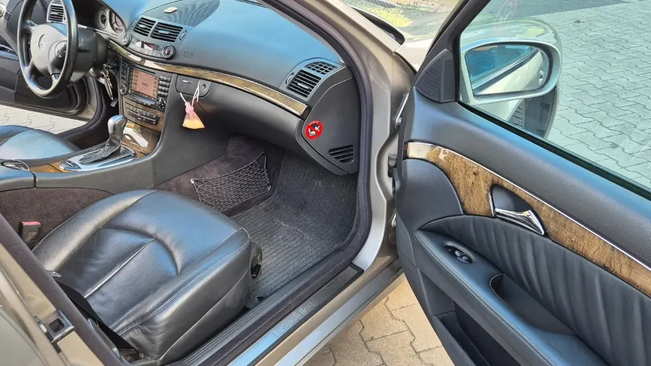 MERCEDES-BENZ E Klasa -