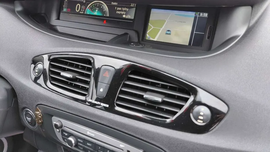 RENAULT Scenic -