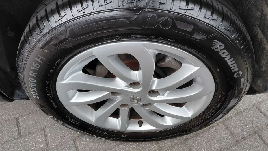 RENAULT Scenic -