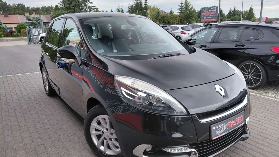 RENAULT Scenic -