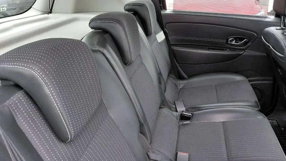 RENAULT Scenic -