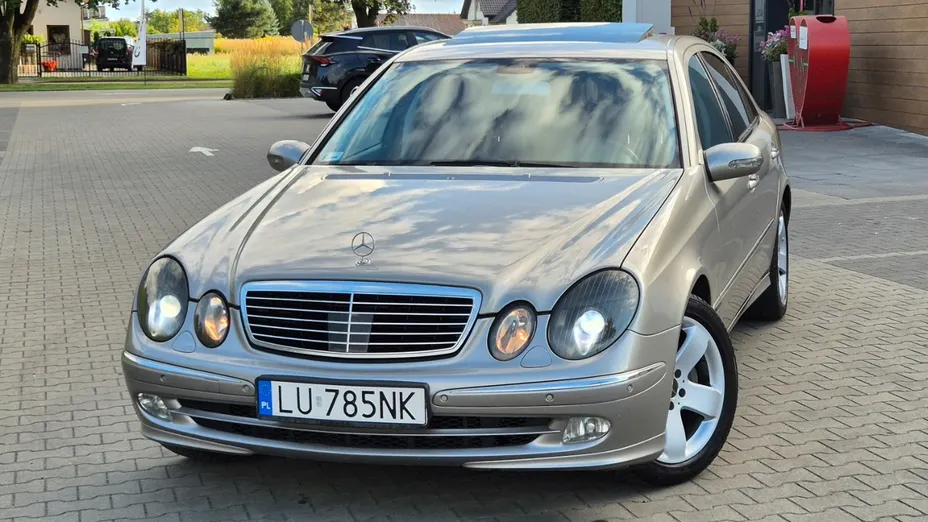 MERCEDES-BENZ E Klasa -