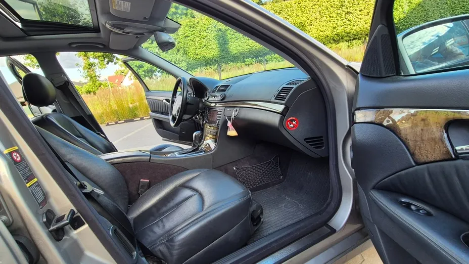 MERCEDES-BENZ E Klasa -