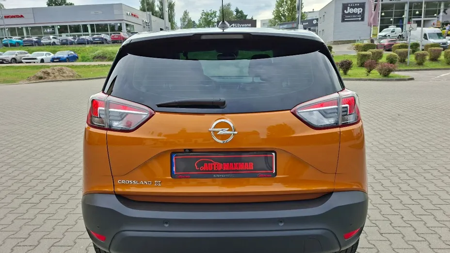 OPEL Crossland X -