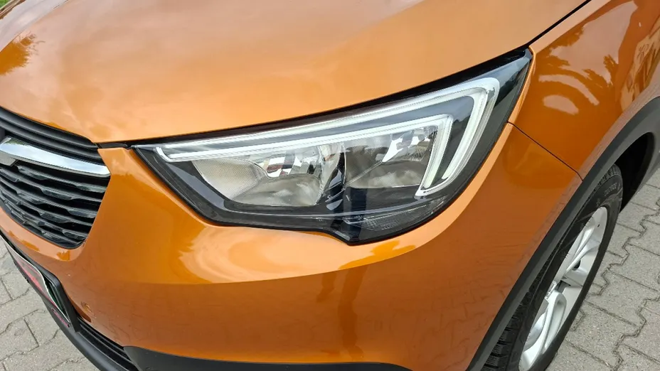 OPEL Crossland X -