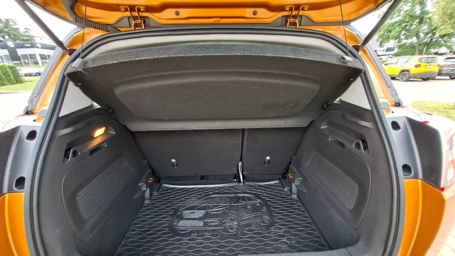 OPEL Crossland X -