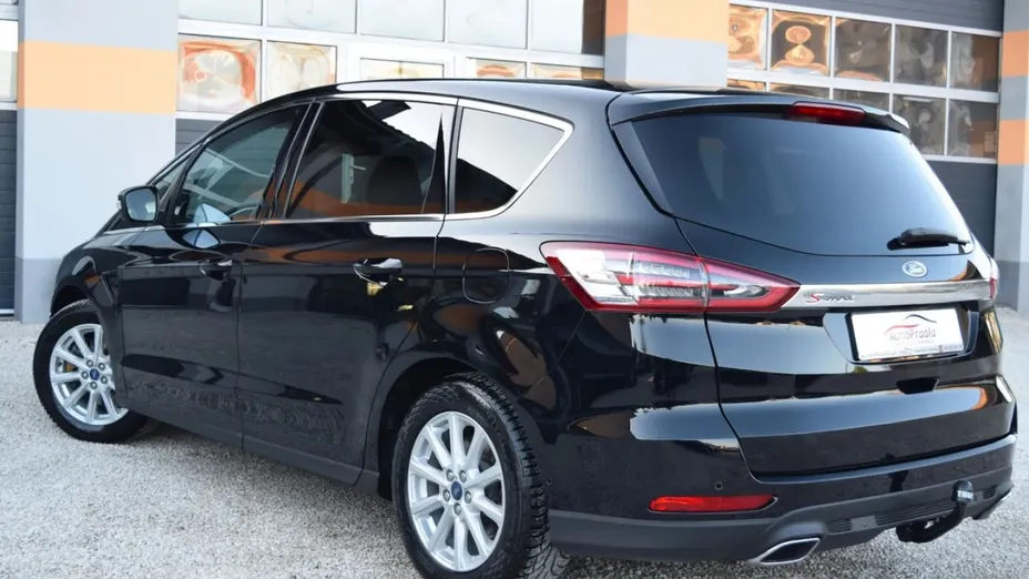FORD S-MAX -