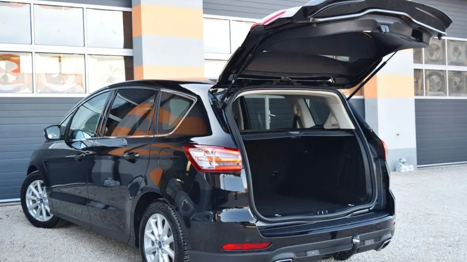 FORD S-MAX -