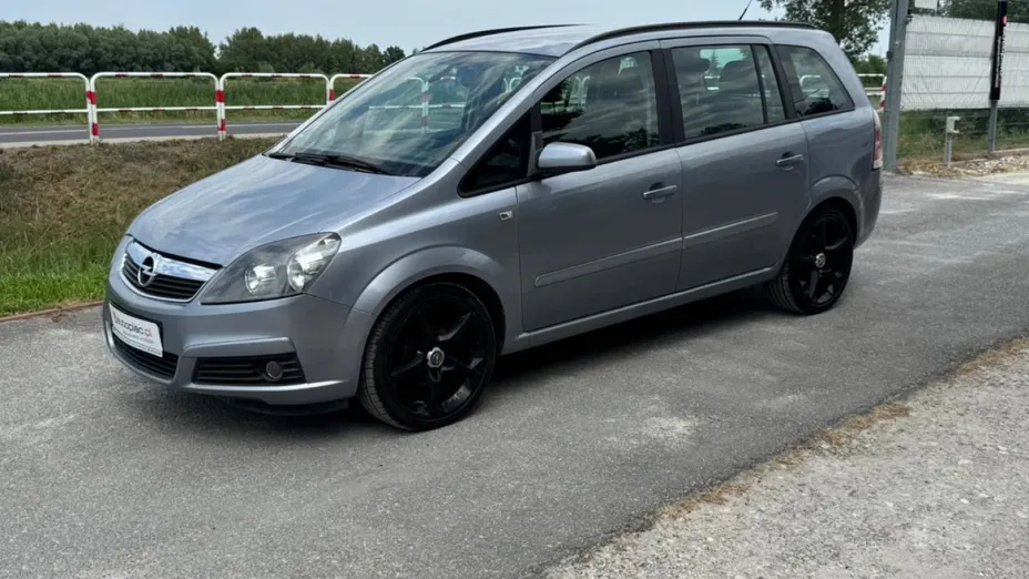 OPEL Zafira -