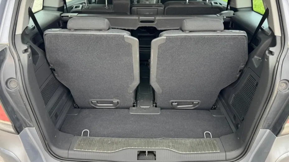 OPEL Zafira -