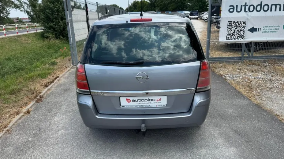 OPEL Zafira -
