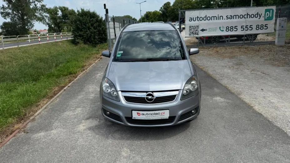 OPEL Zafira -