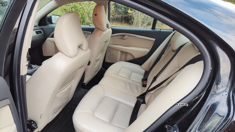 VOLVO S80 -
