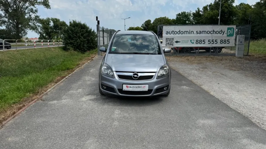 OPEL Zafira -
