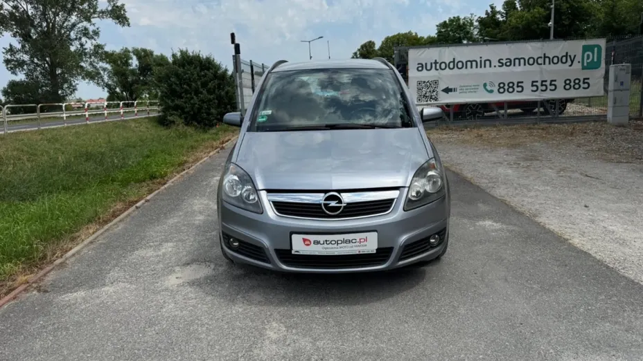 OPEL Zafira -
