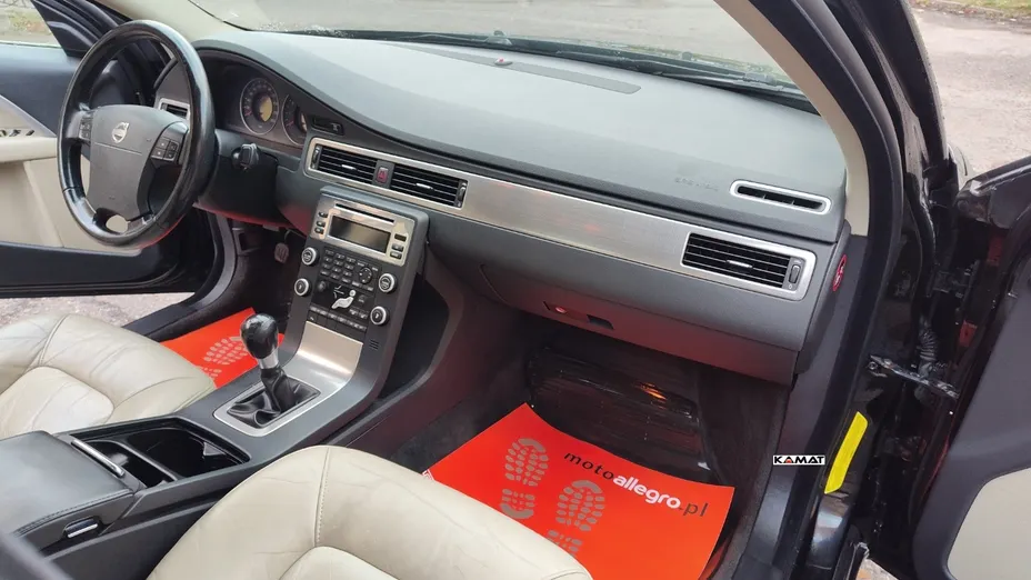VOLVO S80 -