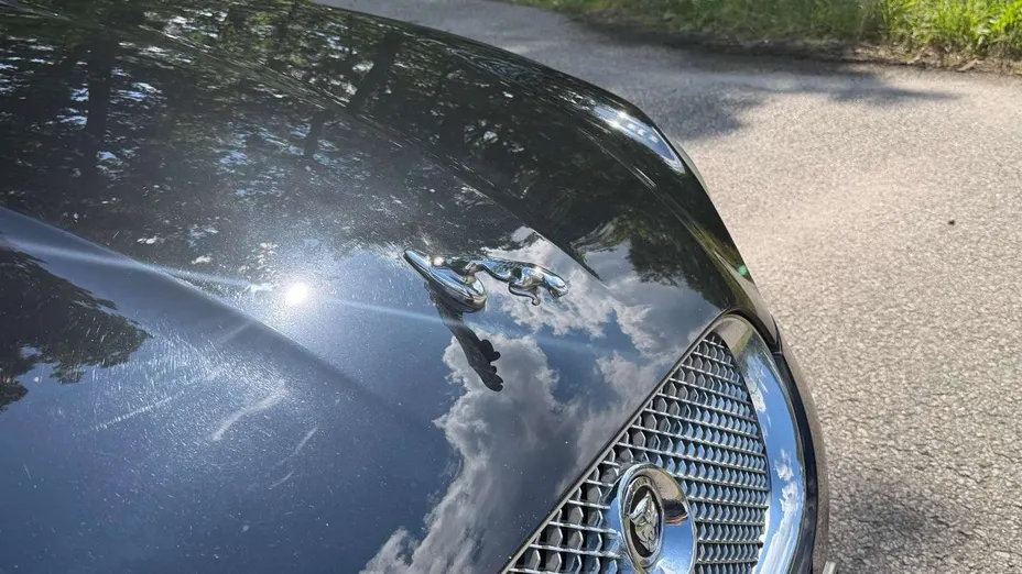 JAGUAR XF -