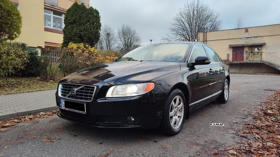 VOLVO S80 -