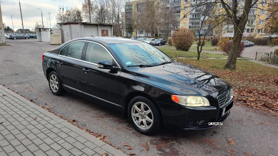 VOLVO S80 -