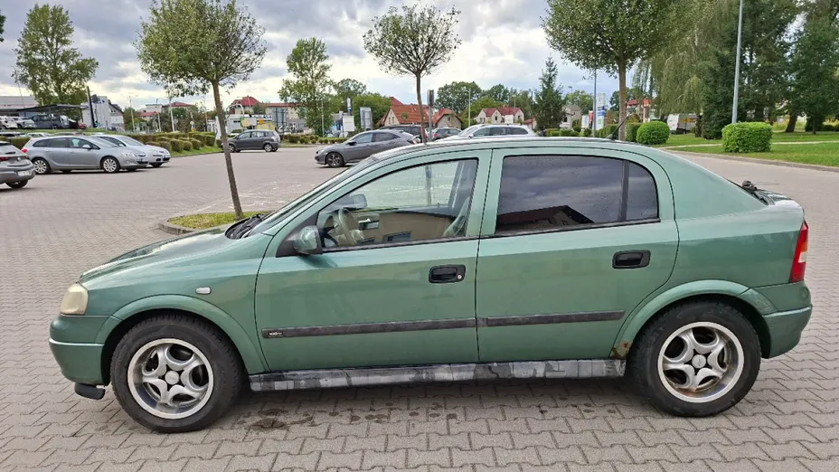 OPEL Astra -
