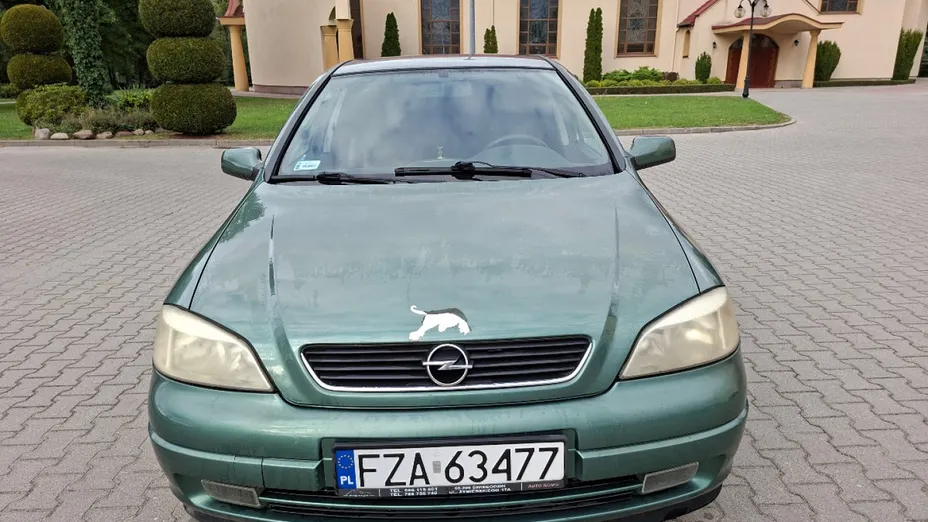 OPEL Astra -