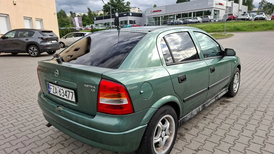 OPEL Astra -