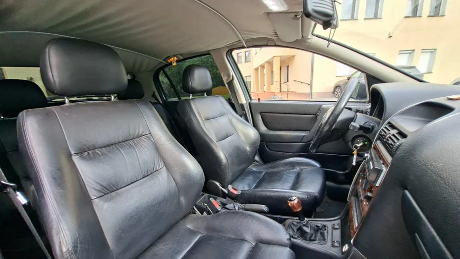 OPEL Astra -