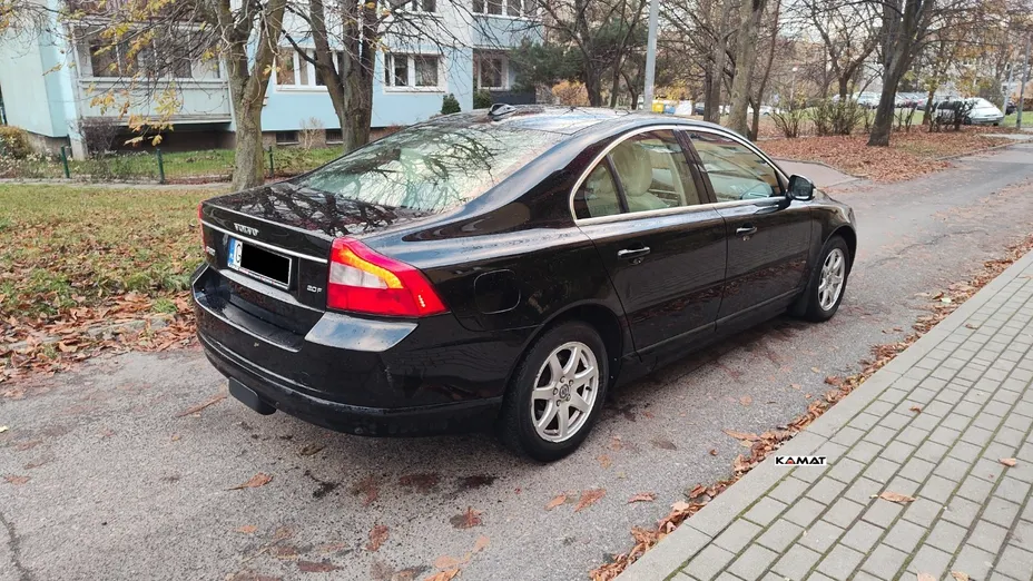 VOLVO S80 -