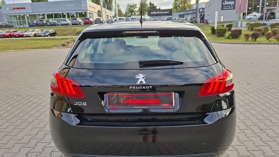PEUGEOT 308 -
