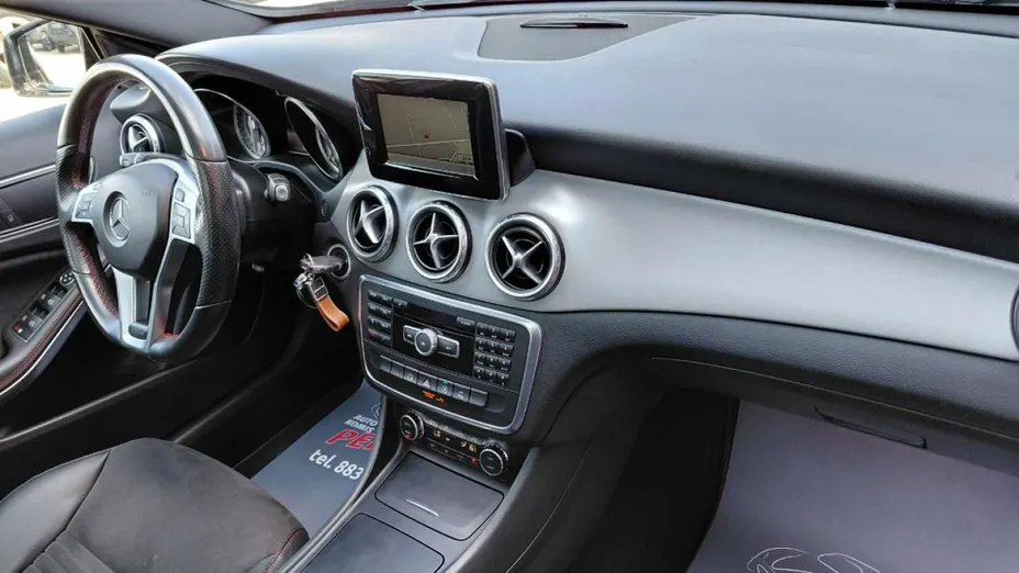 MERCEDES-BENZ GLA -
