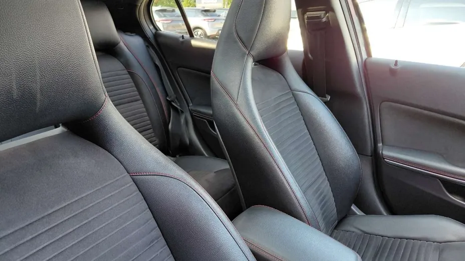 MERCEDES-BENZ GLA -