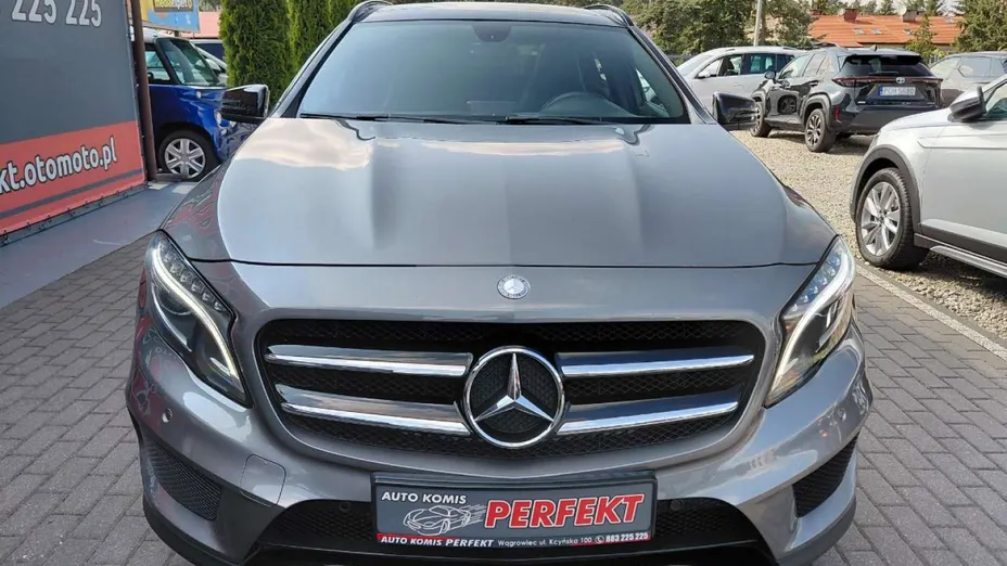 MERCEDES-BENZ GLA -