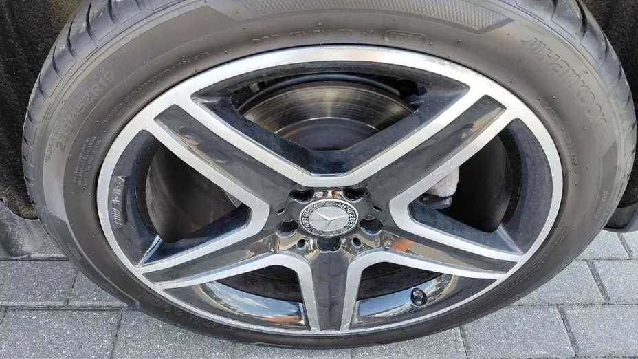 MERCEDES-BENZ GLA -