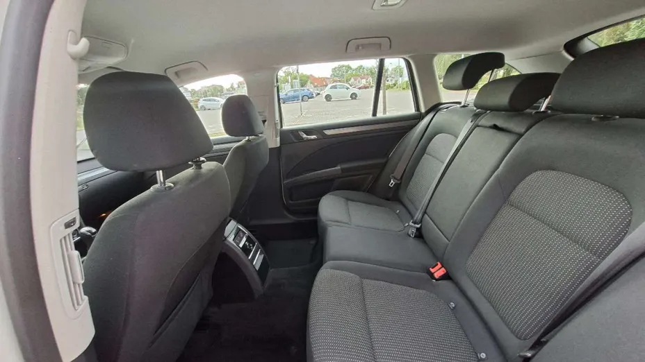 SKODA Superb -