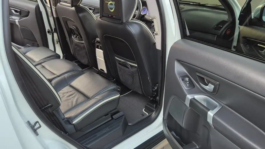 VOLVO XC90 -