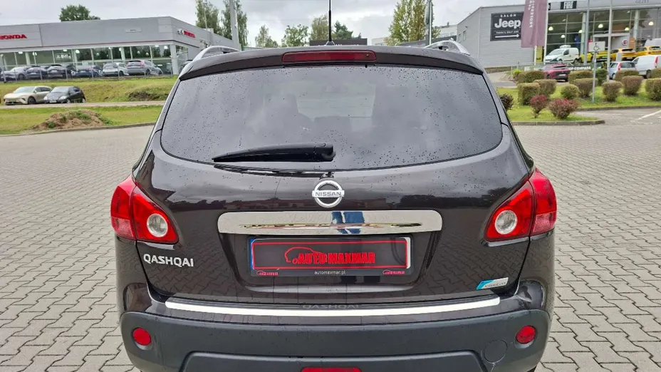 NISSAN Qashqai -
