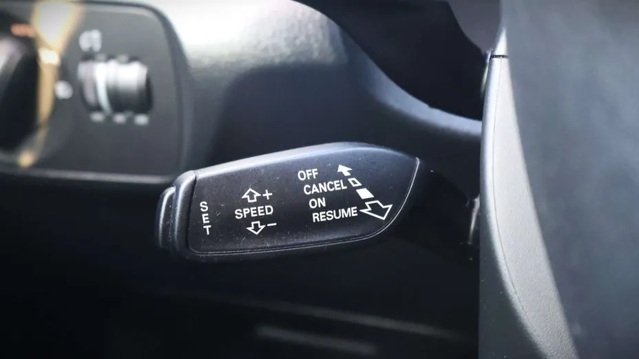 AUDI Q3 -