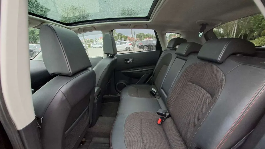 NISSAN Qashqai -