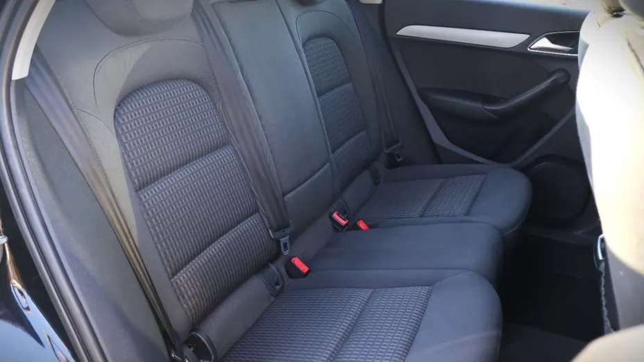 AUDI Q3 -