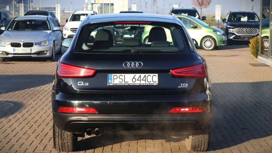 AUDI Q3 -