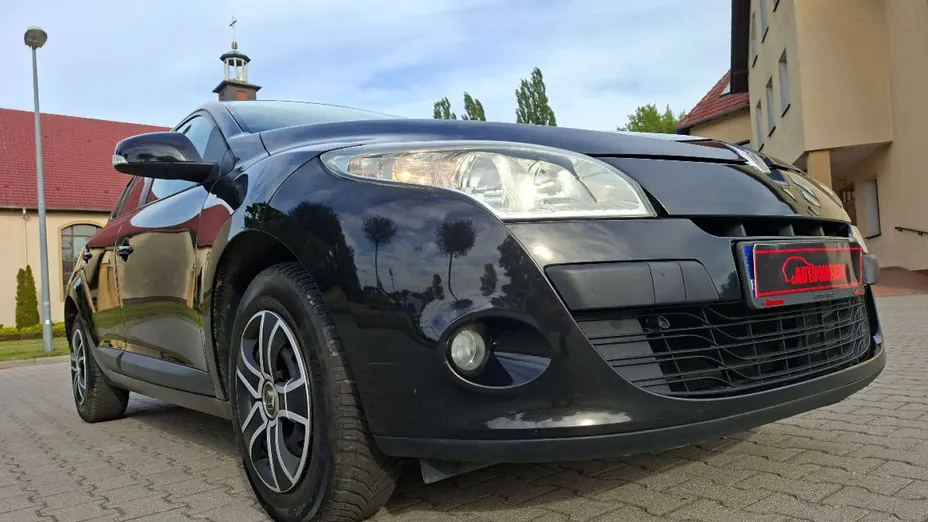 RENAULT Megane -