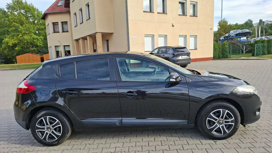 RENAULT Megane -