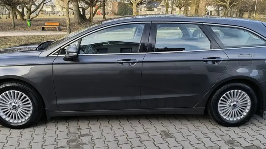 FORD Mondeo -