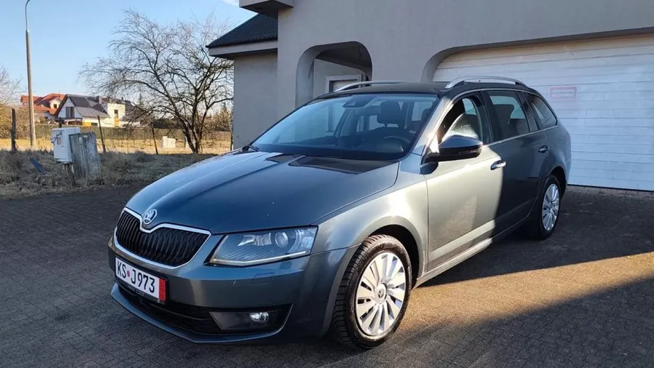 SKODA Octavia -