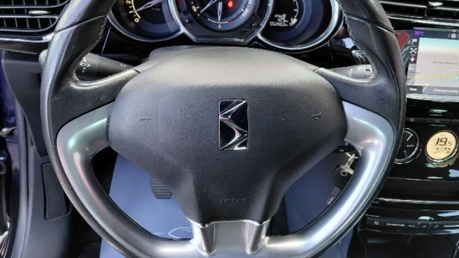 CITROEN DS3 -