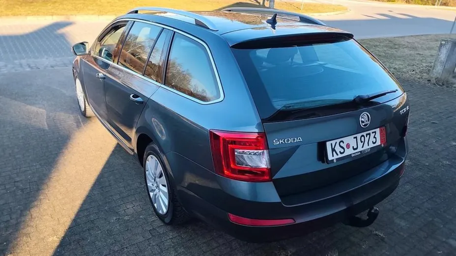 SKODA Octavia -
