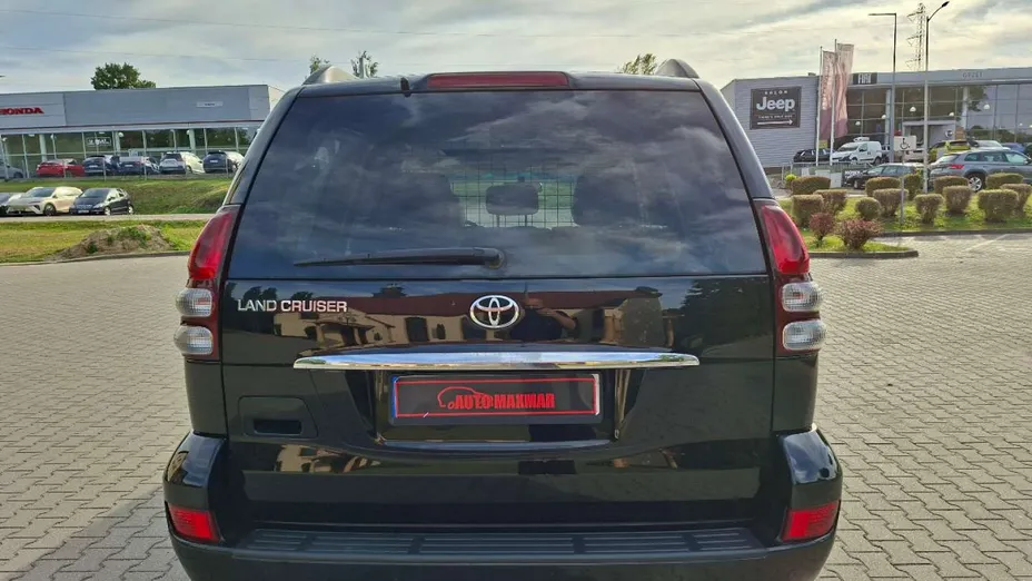 TOYOTA Land Cruiser -