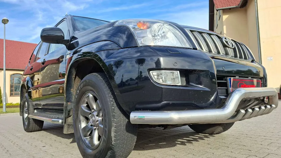 TOYOTA Land Cruiser -