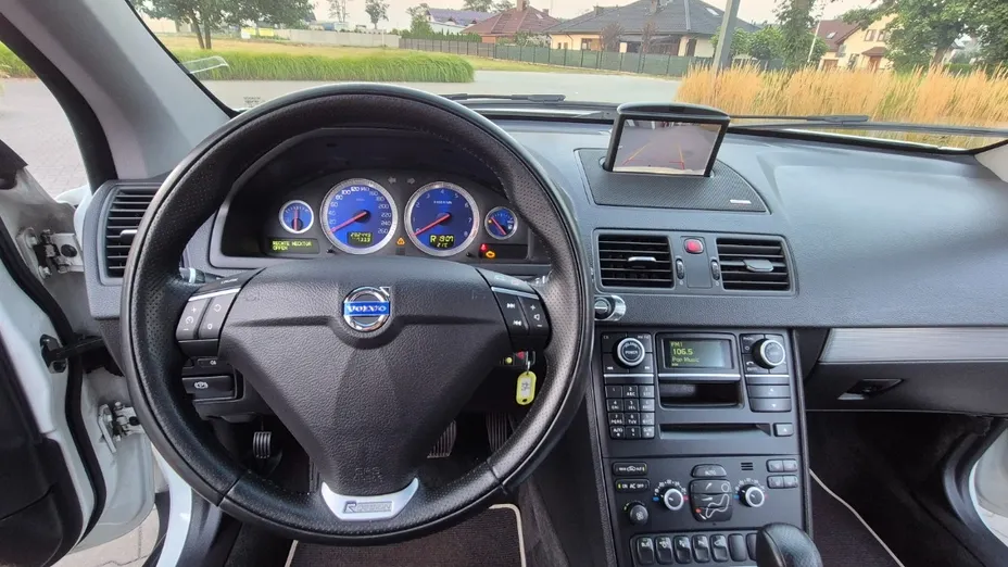 VOLVO XC90 -